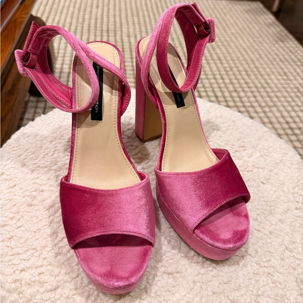 French Connection
Women's Taryn Slip-On Platform Sandals - Picture 3 of 8